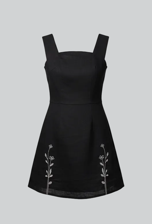 Chic black sustainable summer dress in luxury linen-cotton blend. Front full Ghost Mannequin shot.